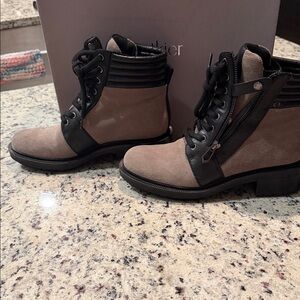 Botkier Moto Winter Gray and Black Lace-Up Ankle Boots size 8